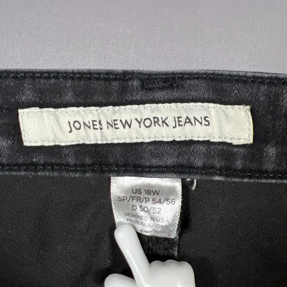 Jones New York Sutton Straight Jeans Womens 18W Black Denim Cotton High Rise